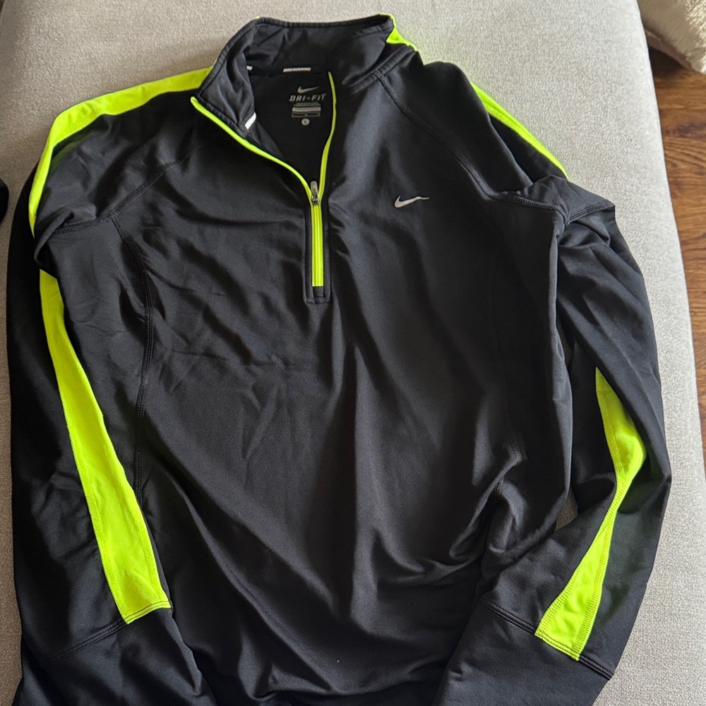 Nike Women’s Black and Neon Yellow Performance Jacket